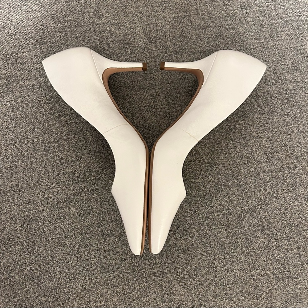 White Women's Pointed Toe Pumps - - Picture 2 of 5